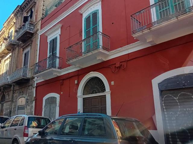 Appartamento in vendita a Municipio 1, Puglia