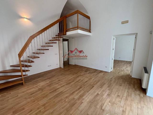 Appartamento in vendita a Quartiere Umbertino, Bari