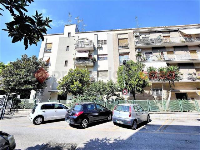 Appartamento in vendita a Municipio 2, Puglia