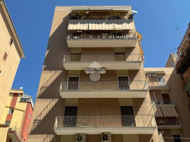 Appartamento in vendita a Municipio 2, Puglia