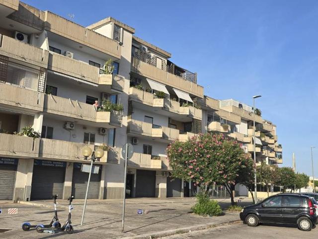 Appartamento in vendita a Ceglie del Campo, Bari