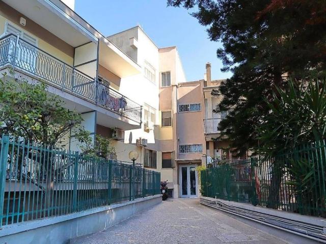 Appartamento in vendita a Municipio 4, Puglia