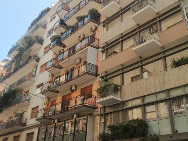 Appartamento in vendita a Municipio 1, Puglia