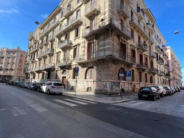Appartamento in vendita a Municipio 1, Puglia