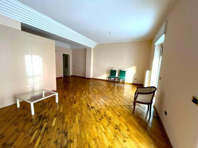 Appartamento in vendita a Municipio 1, Puglia
