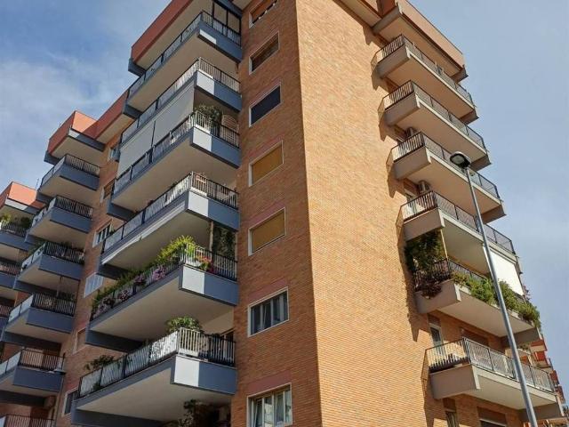 Appartamento in vendita a Municipio 2, Puglia
