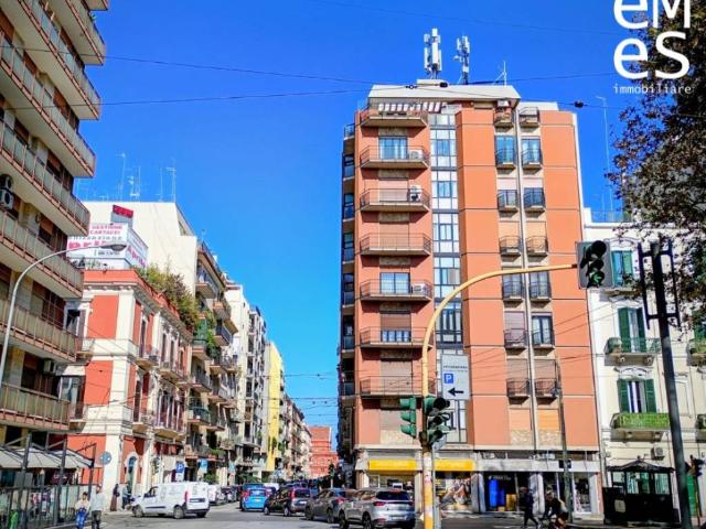 Appartamento in vendita a Quartiere Umbertino, Bari