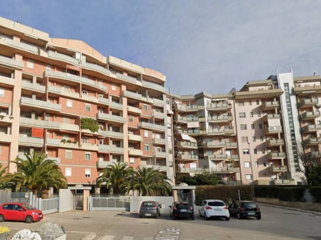 Appartamento in vendita a Municipio 4, Puglia