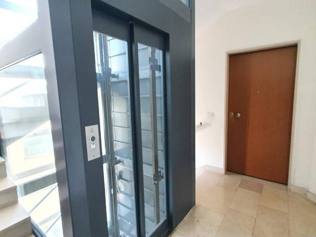 Appartamento in vendita a Municipio 2, Puglia