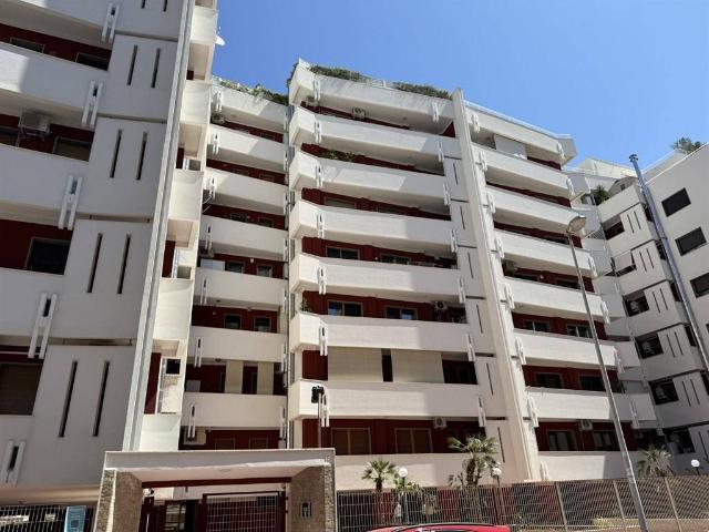 Appartamento in vendita a Madonnella, Bari