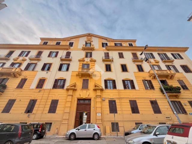 Appartamento in vendita a Municipio 2, Puglia