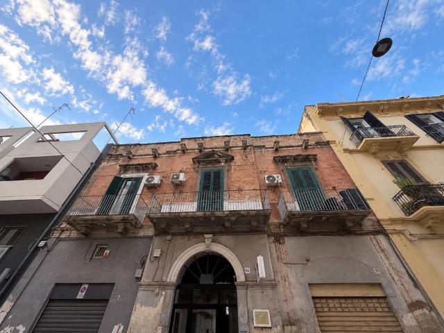 Appartamento in vendita a Municipio 2, Puglia