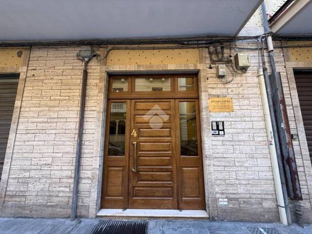 Appartamento in vendita a Municipio 1, Puglia