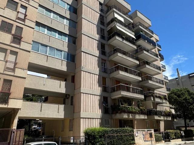 Appartamento in vendita a Municipio 2, Puglia