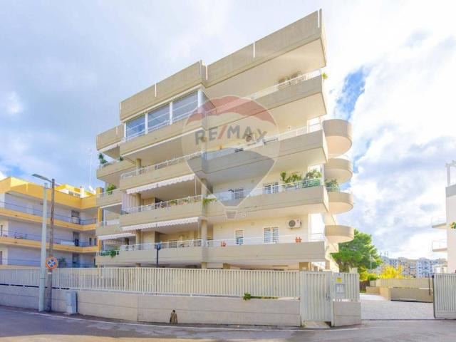 Appartamento in vendita a Ceglie del Campo, Bari