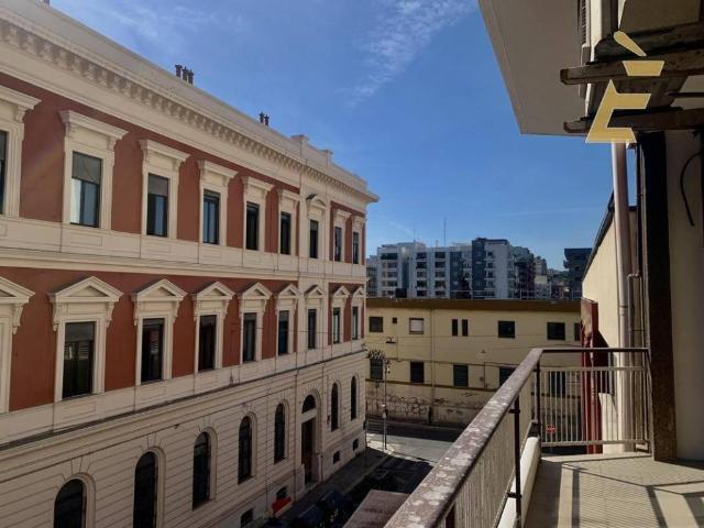 Appartamento in vendita a Municipio 1, Puglia
