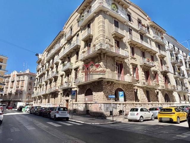 Appartamento in vendita a Madonnella, Bari