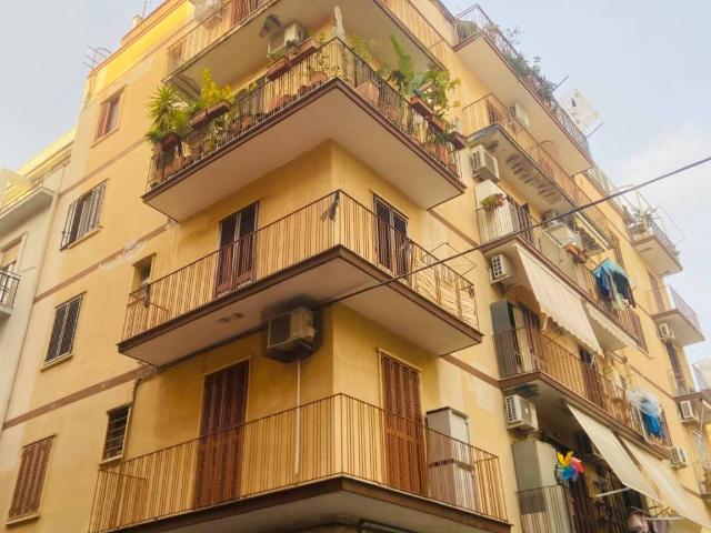 Appartamento in vendita a Municipio 2, Puglia
