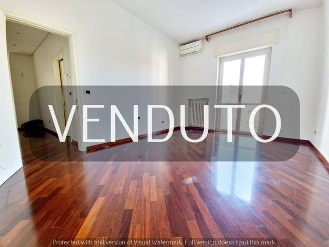 Appartamento in vendita a Municipio 2, Puglia