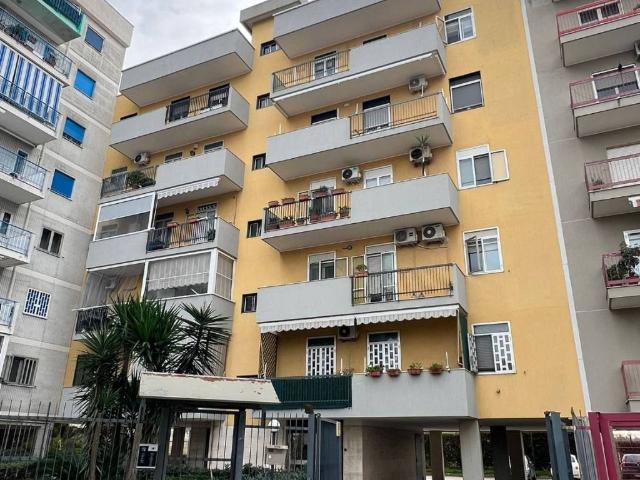 Appartamento in vendita a Zona 45, Bari