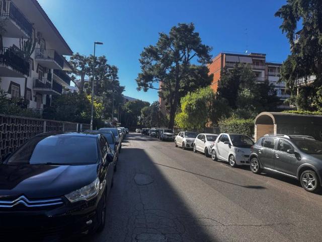 Appartamento in vendita a Puglia, Bari