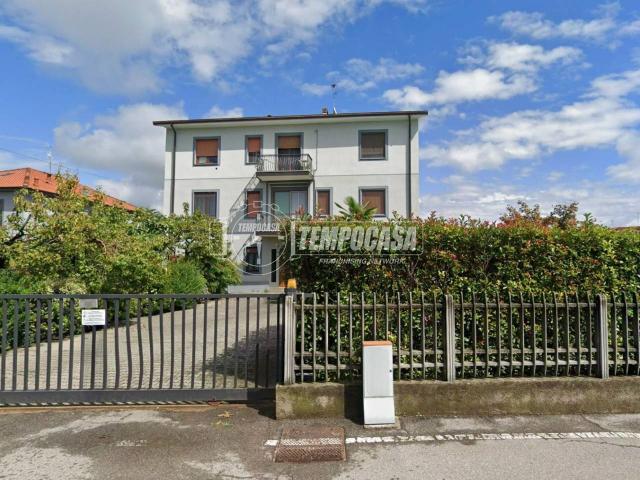Appartamento in vendita a Bariano, Lombardia