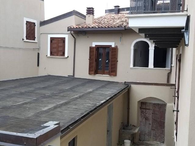 Appartamento in vendita a Barisciano, Abruzzo