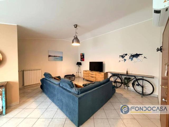 Appartamento in vendita a Barlassina, Lombardia