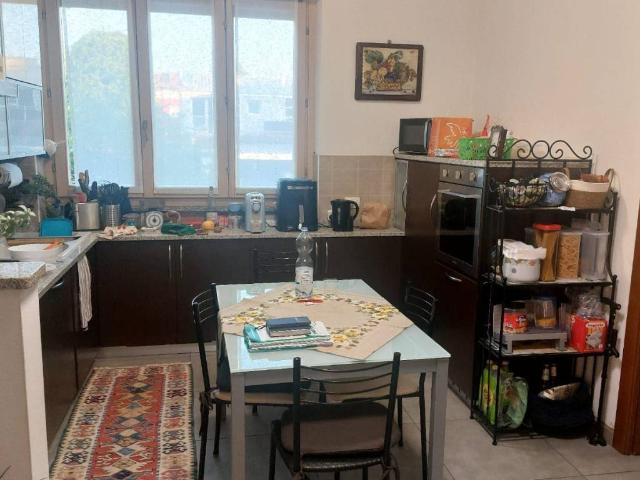 Appartamento in vendita a Barlassina, Lombardia