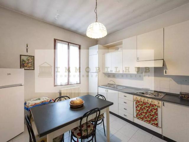Appartamento in vendita a Barlassina, Lombardia