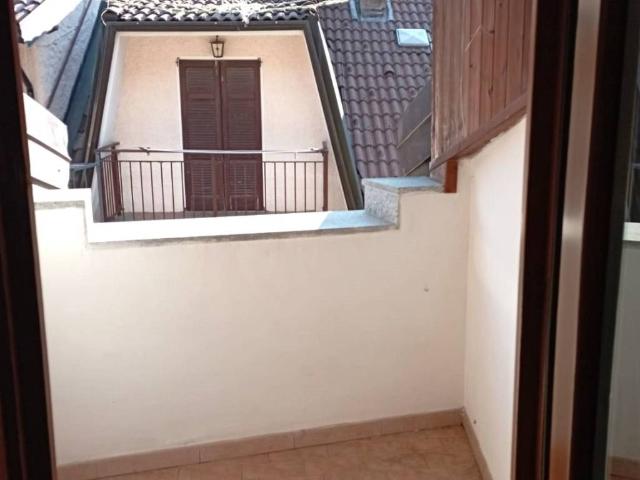 Appartamento in vendita a Barni, Lombardia