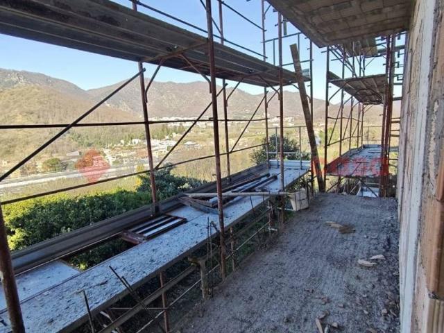 Appartamento in vendita a Baronissi, Campania