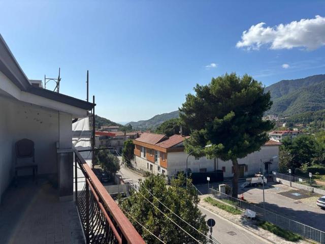 Appartamento in vendita a Baronissi, Campania