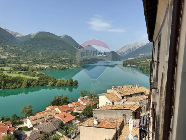 Appartamento in vendita a Barrea, Abruzzo