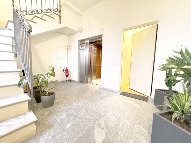 Appartamento in vendita a Barzago, Lombardia