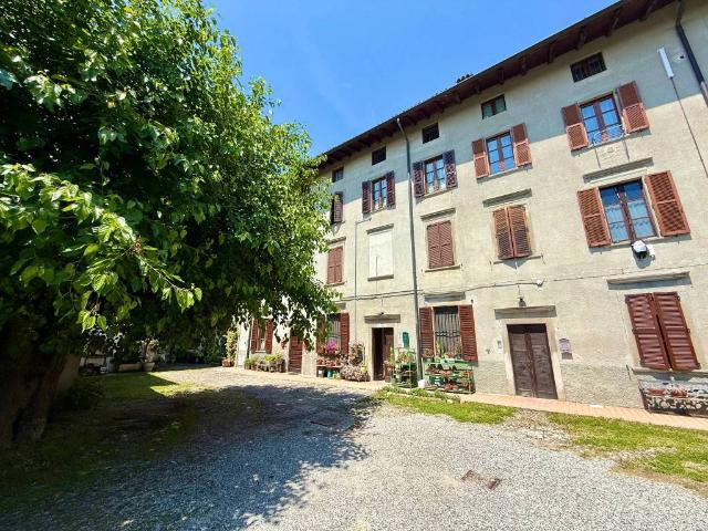 Appartamento in vendita a Barzana, Lombardia