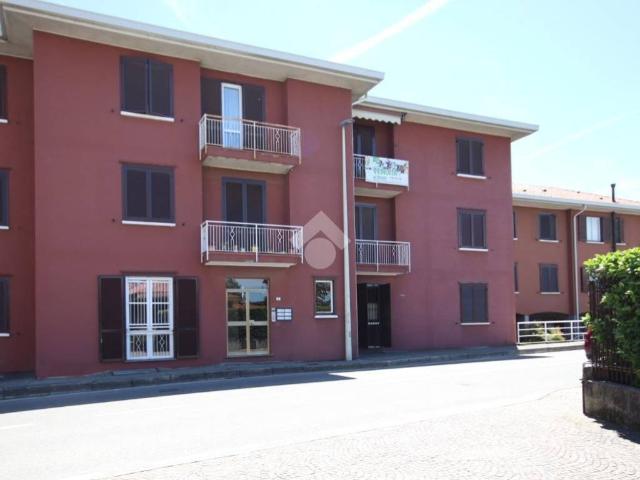 Appartamento in vendita a Barzanò, Lombardia