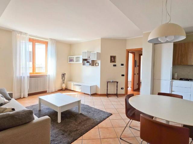 Appartamento in vendita a Barzanò, Lombardia