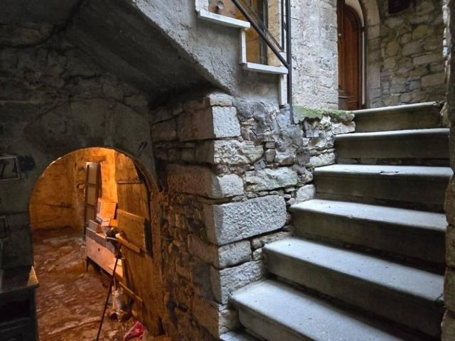 Appartamento in vendita a Baschi, Umbria