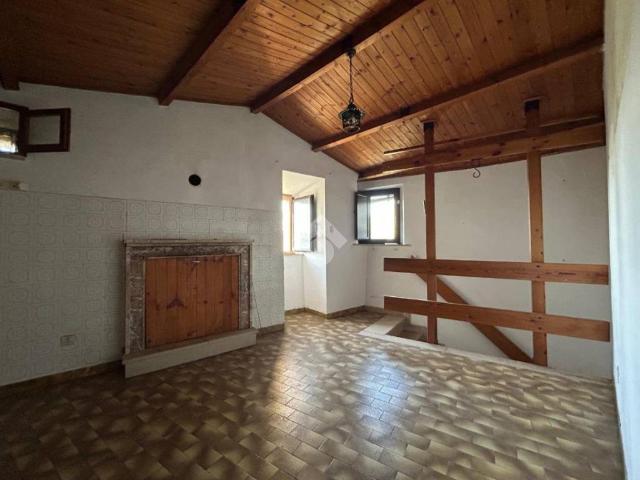 Appartamento in vendita a Baschi, Umbria