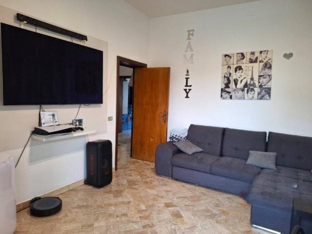 Appartamento in vendita a Basciano, Abruzzo