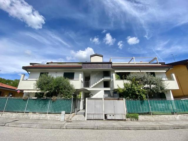 Appartamento in vendita a Unione Comuni Basiano Masate, Basiano