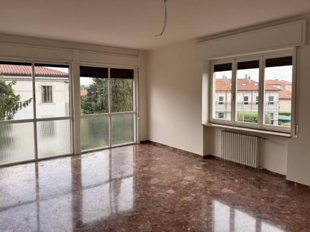 Appartamento in vendita a Pilastroni, Bassano Del Grappa