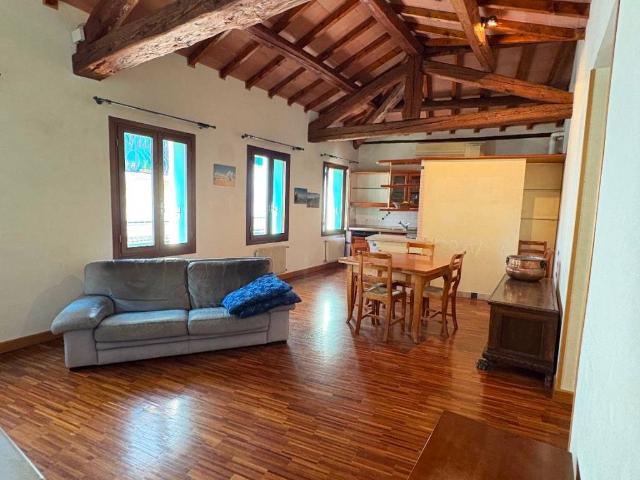 Appartamento in vendita a Pilastroni, Bassano Del Grappa