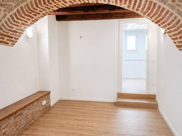 Appartamento in vendita a Largo Parolini, Bassano Del Grappa