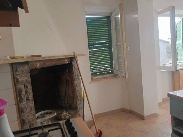 Appartamento in vendita a Bassano In Teverina, Lazio