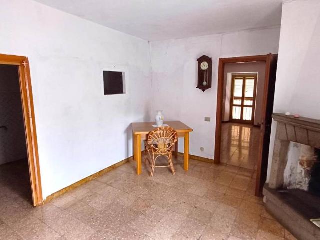 Appartamento in vendita a Bassano In Teverina, Lazio
