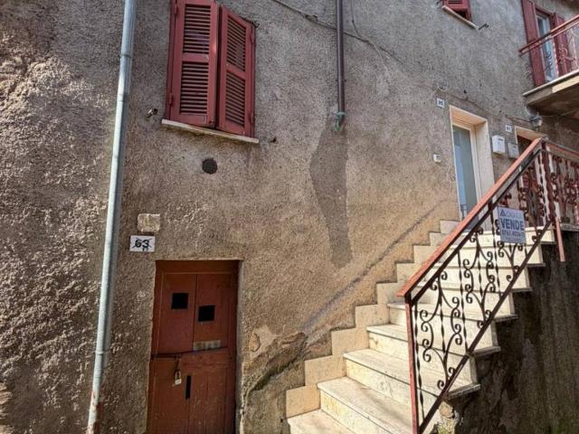 Appartamento in vendita a Bassano In Teverina, Lazio