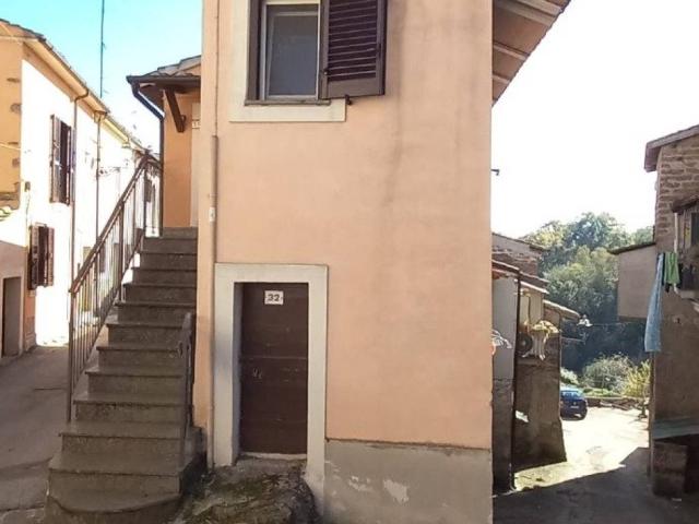 Appartamento in vendita a Bassano In Teverina, Lazio