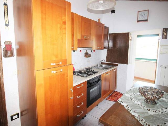 Appartamento in vendita a Bassano In Teverina, Lazio